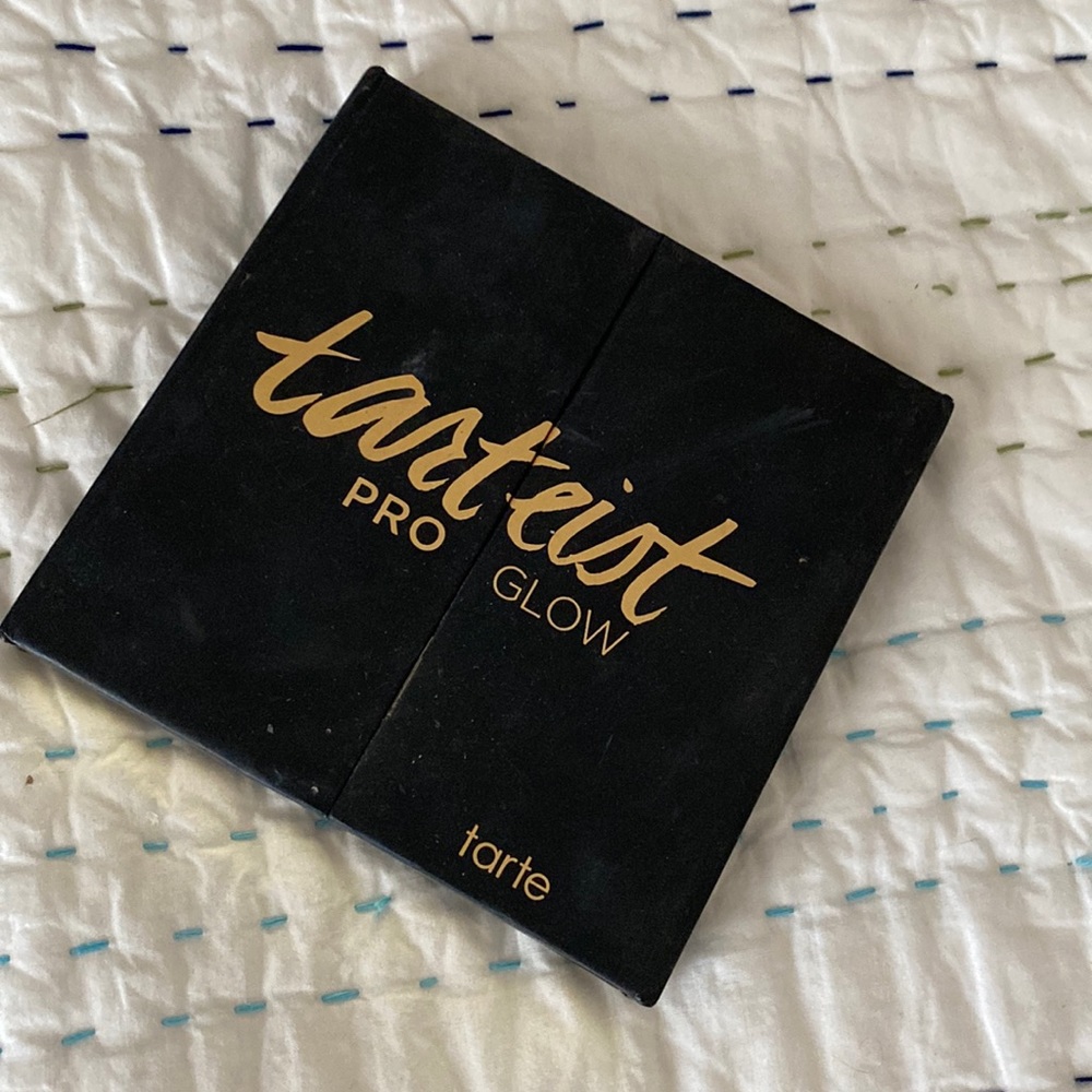 Tarte Tarteist PRO Glow Highlight Contour Palette
